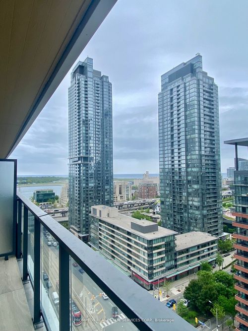 1802-3 Concord Cityplace Way, Toronto, ON, M5V0X4 | Card Image