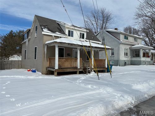 601 8th St, Highland, IL, 62249-1508 | Card Image