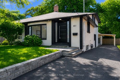 61 Sundial Cres, North York, ON, M4A2J7 | Card Image