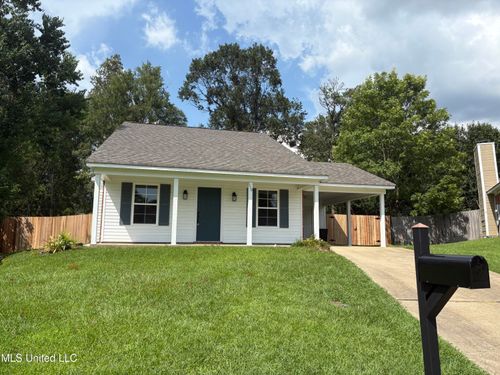 110 Cardinal Ln, Brandon, MS, 39047-7785 | Card Image