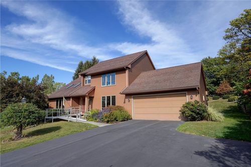 36 Chardonnay Dr, Fairport, NY, 14450-4135 | Card Image