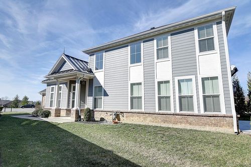 9460 Banyan Ct, Centerville, OH, 45458-3899 | Card Image