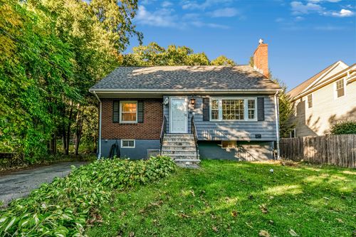 26 Brookside Ave, Lexington, MA, 02421 | Card Image