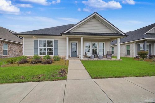 8967 Eureka St, Milton, FL, 32583-2476 | Card Image