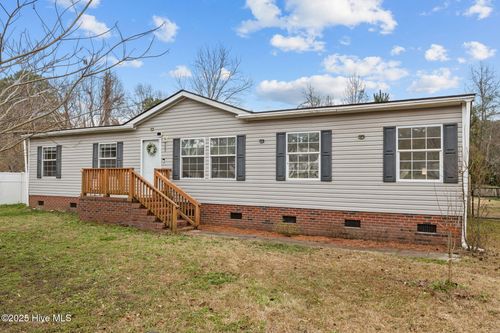 503 Rosemary Dr, Newport, NC, 28570-9652 | Card Image