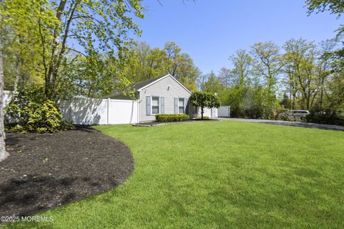 28 Ashford Rd, Jackson, NJ, 08527-1714 | Card Image