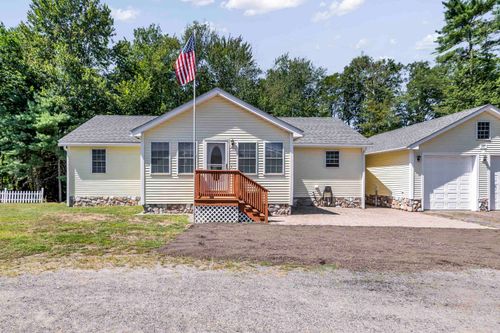 207 S Main St, Seabrook, NH, 03874-4619 | Card Image