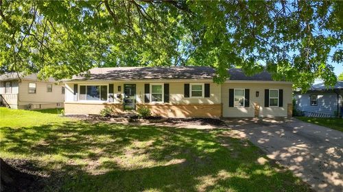1512 Nw B St, Blue Springs, MO, 64015-3235 | Card Image