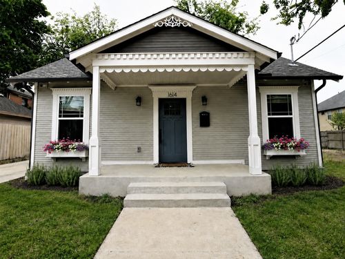 1614 Hubert St, Dallas, TX, 75206-7904 | Card Image