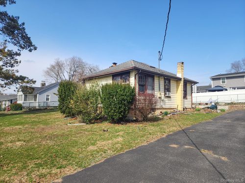 74 Fairview Rd, Brewster, NY, 10509-2921 | Card Image