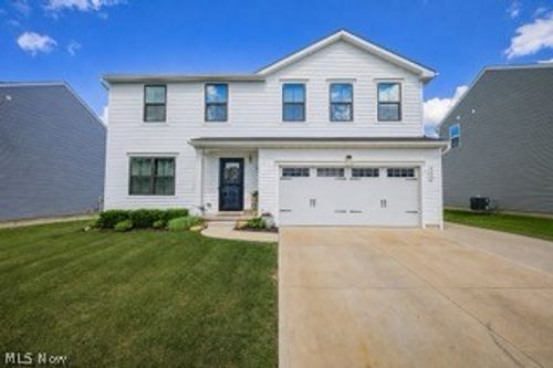 5233 Witner St, Barberton, OH, 44203-3912 | Card Image