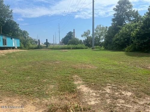 1505 W Claiborne Avenue, Greenwood, MS, 38930 | Card Image