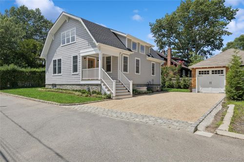 12 Brown St, Sea Cliff, NY, 11579-1617 | Card Image