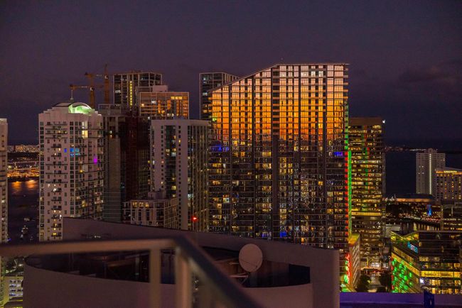 APT-4012 - 185 Sw 7 Th St, Condo with 2 bedrooms, 3 bathrooms and null parking in Miami FL | Image 28