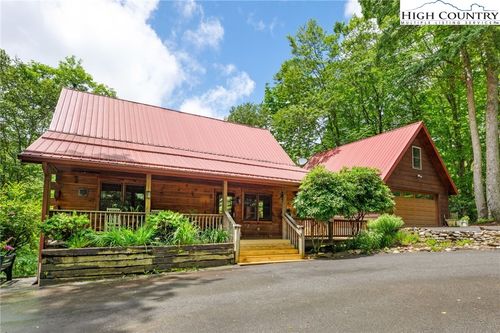 140 Vixen Den Dr, Zionville, NC, 28698-8913 | Card Image