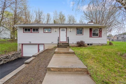 4662 Cleveland Rd, Syracuse, NY, 13215-2470 | Card Image