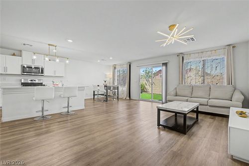 804 Rancho Sedona Ave, North Las Vegas, NV, 89081-5672 | Card Image