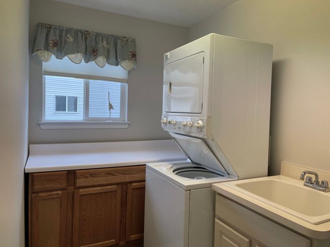 912 Spirea, Condo with 3 bedrooms, 3 bathrooms and null parking in Howell MI | Image 14