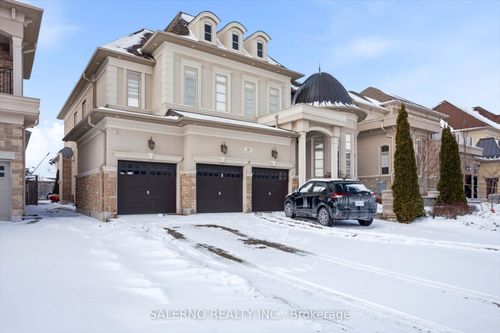 lower-10 Virtue Cres, Woodbridge, ON, L4H4C3 | Card Image