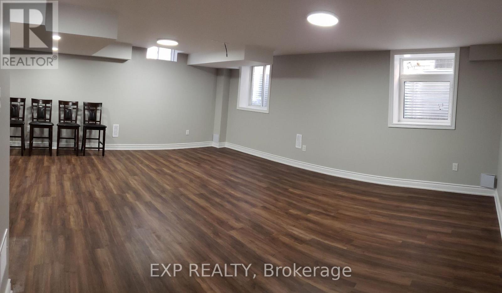 Residential Lease in Oakville (GO Glenorchy) 3