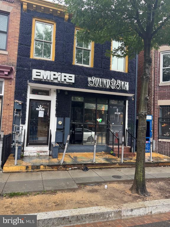 Commercial Sale in WASHINGTON