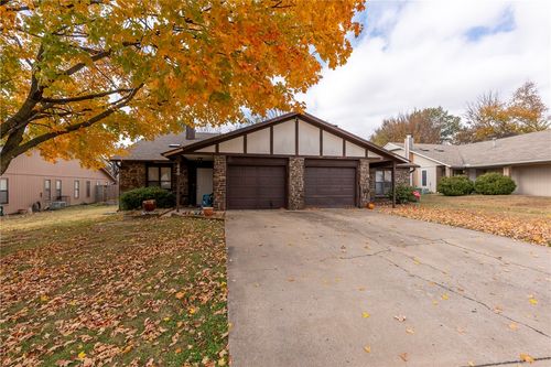 600 N 37th Street, Rogers, AR, 72756 | Card Image