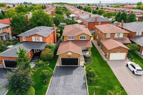 lower-147 Adrianno Cres, Woodbridge, ON, L4L5R7 | Card Image