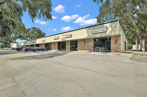 407 N West St, Bushnell, FL, 33513-6021 | Card Image
