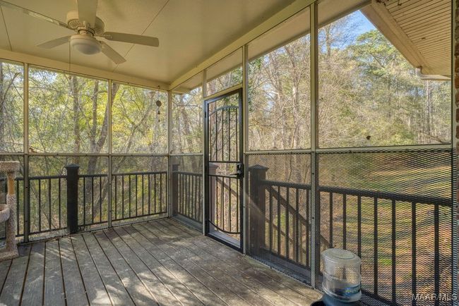 Side screened porch | Image 40