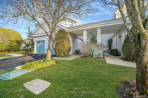 554 Mirror Pond Ct, Moriches, NY, 11955-1725 | Card Image