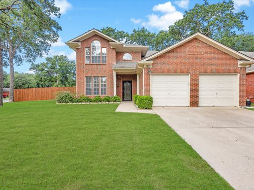 1905 Torrey Pine Dr, Flower Mound, TX, 75028-7337 | Card Image