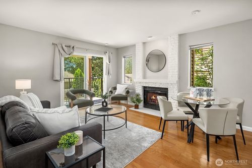c202-406 10th St, Kirkland, WA, 98033-3934 | Card Image