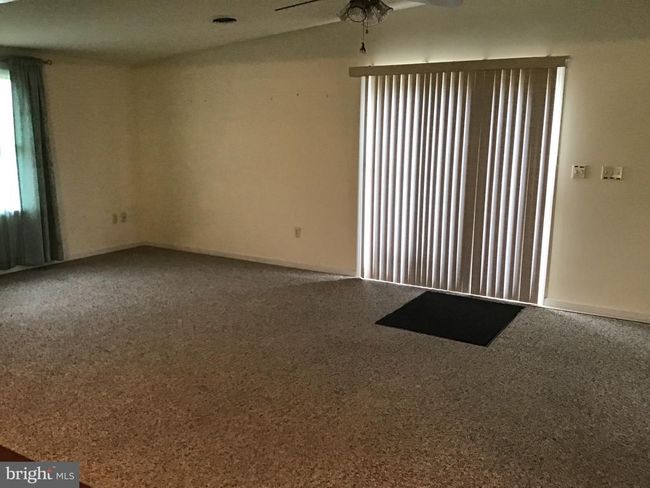 8010 Mentzer Gap Rd, House other with 3 bedrooms, 2 bathrooms and null parking in WAYNESBORO PA | Image 4