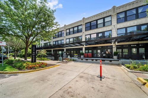 410-1111 W 15th Street, Chicago, IL, 60608 | Card Image