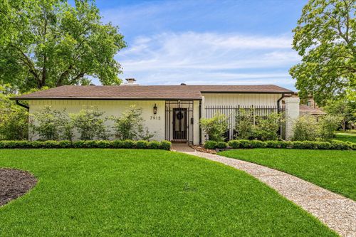 7915 Del Monte Dr, Houston, TX, 77063-1942 | Card Image