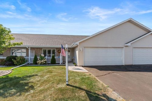 1522 Willowbrook Court, Sheboygan, WI, 53081 | Card Image