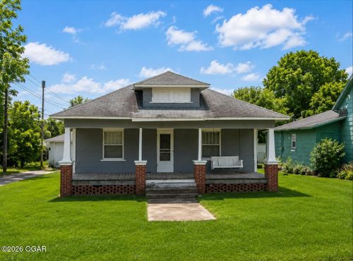 107 W Maple St, Liberal, MO, 64762-9293 | Card Image