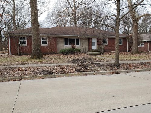 405 E Mumford Dr, Urbana, IL, 61801-6213 | Card Image