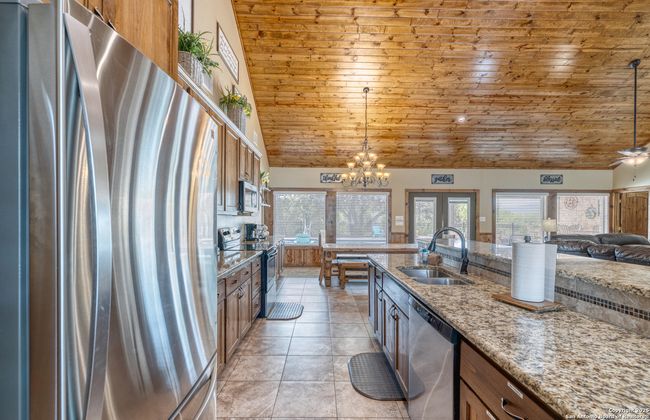 274 Mountain Laurel Ln, House other with 5 bedrooms, 6 bathrooms and null parking in Concan TX | Image 9