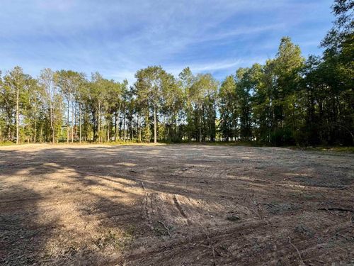 SF-11 La Highway 16, Denham Springs, LA, 70706 | Card Image