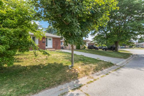 6 Weymouth Dr, London, ON, N5V4E7 | Card Image