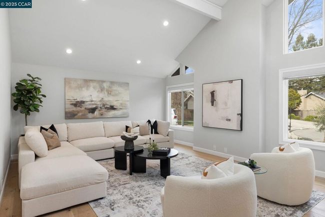 17 Canary Ct, House other with 6 bedrooms, 4 bathrooms and 3 parking in Danville CA | Image 12