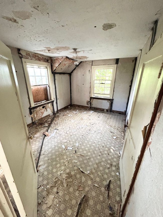 2317 Flushing Rd, House other with 4 bedrooms, 2 bathrooms and null parking in Flint MI | Image 13