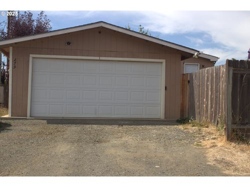 279 Grant St, Sutherlin, OR, 97479-9437 | Card Image