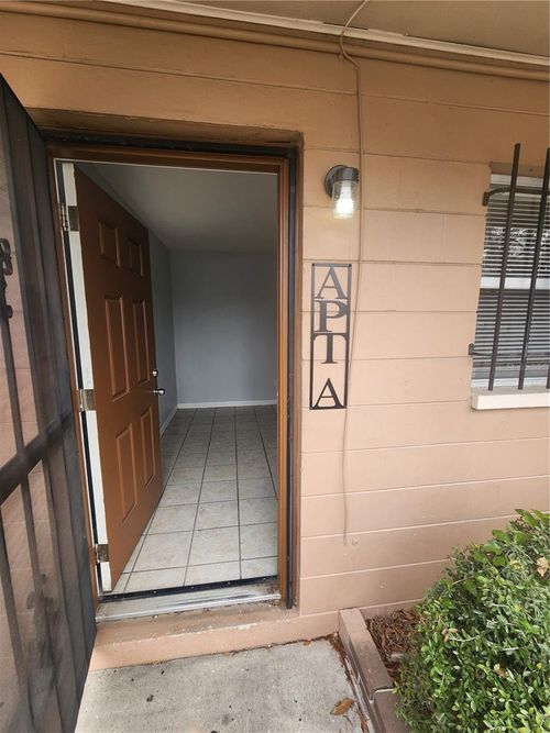 906 E 108th Avenue, Tampa, FL, 33612 | Card Image