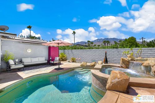 3670 E Vivian Cir, Palm Springs, CA, 92262-5437 | Card Image