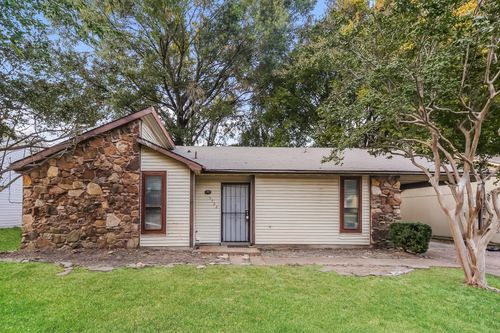 5722 Ballenmoor Dr, Memphis, TN, 38141-6802 | Card Image