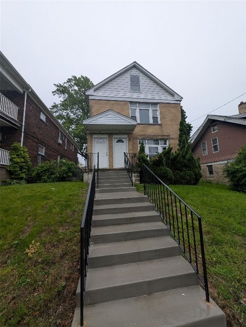 639 W 5th St, Erie, PA, 16507-1124 | Card Image