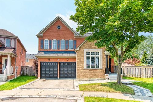 73 Bradbury Cres, Ajax, ON, L1T4G5 | Card Image