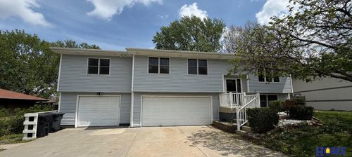 5200 Tipperary Trl, Lincoln, NE, 68512-1459 | Card Image